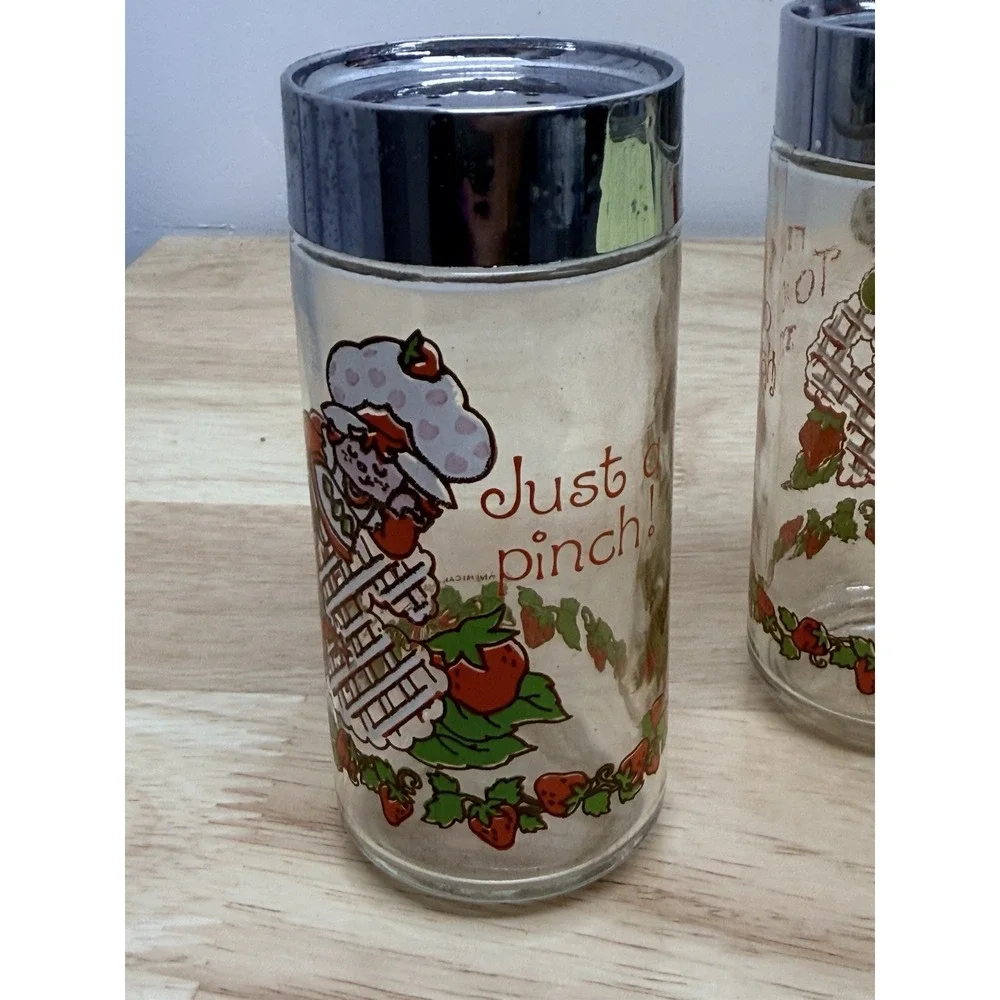 Vintage Strawberry Shortcake Salt  and Pepper Spice Shakers 1980 Just A Punch #6